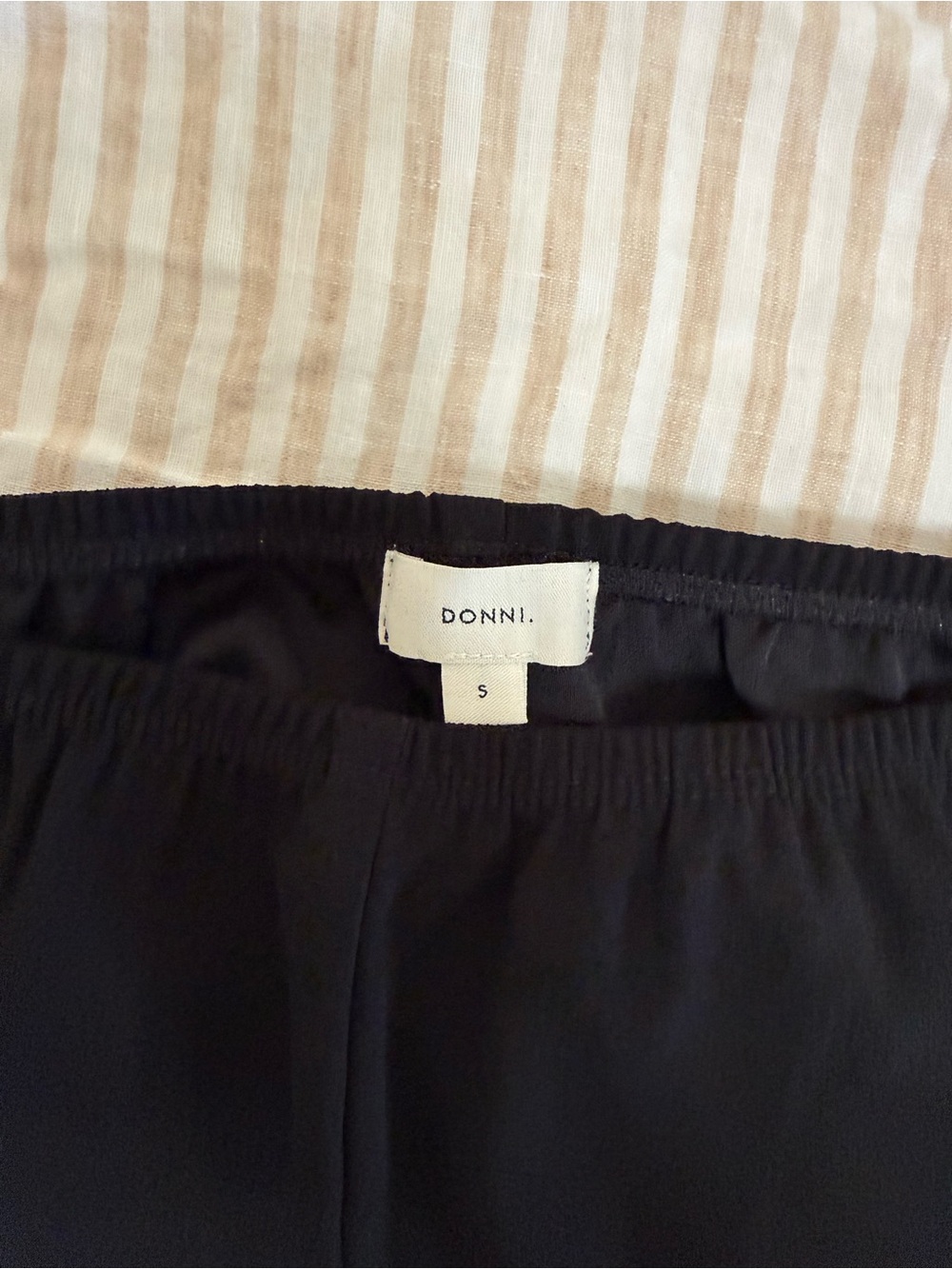 The Crepe Simple Pant by Donni - Picture 2 of 3